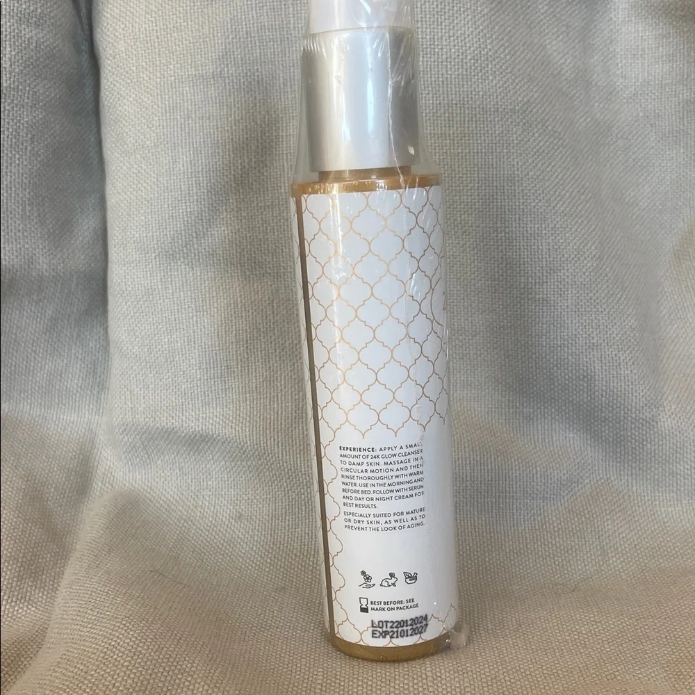 Moroccan Elixir 24K Glow - Gold Skincare - Picture 2 of 16